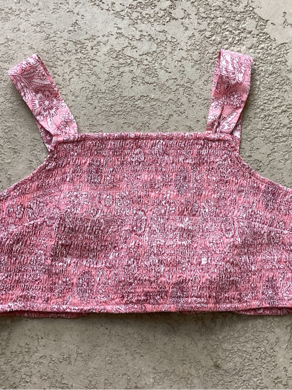 Adorable House of Harlow 1960 Smocked Stretchy Bandeau Floral Crop Top!